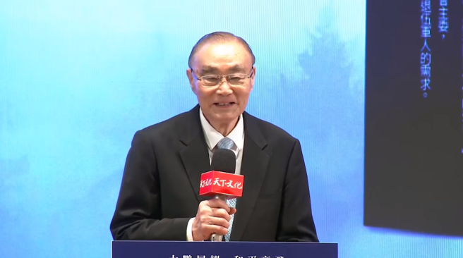 退輔會主委馮世寬今（16）日舉行新書發表會。（截自中時新聞網直播）
