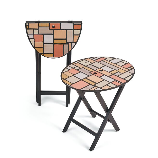 Promemoria的Battista蒙德里安致敬款折疊桌，彩色木片手工鑲嵌，限量50件，為2024年主打商品之一。（Promemoria提供）