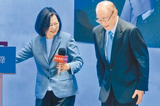 蔡英文捧場出書會 馮世寬爆料票沒投她