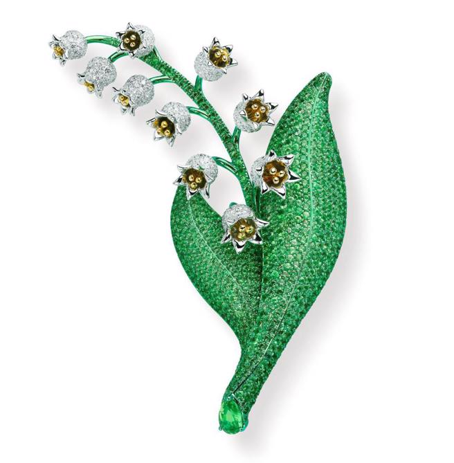 萧邦铃兰钛金属胸针，铃兰是以微镶钻石诠释可爱的钟花。（CHOPARD提供)