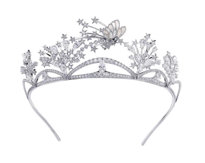 萧邦打造童话故事中王子与公主的皇冠，奢华梦幻。（CHOPARD提供)