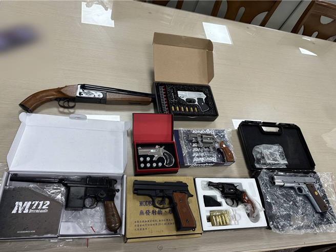 台中市警局配合警政署「全国同步扫黑、肃枪、缉赌行动专案」，10天共查获各类博弈案35件119人，同时拘捕治平专案目标3件24人，查扣改造枪枝5枝、模拟枪3枝。（警方提供／王煌忠台中传真）