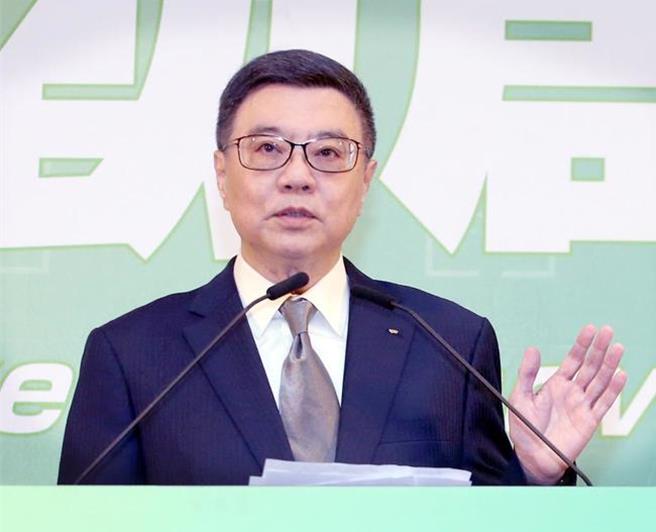 行政院政務委員 前陸軍副司令季連成入列。資料照