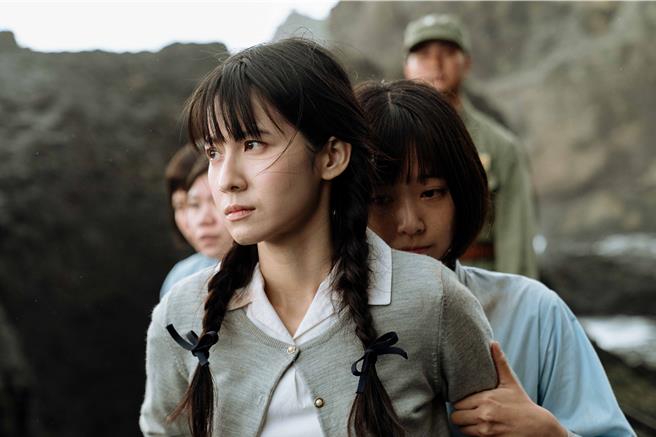 饰演陈萍的演员连俞涵分享：「翻阅一段歷史，是让有些事，永不遗忘，这些不遗忘，不是为了去恨，而是为了拥抱伤痕，也为了之后还能爱」。（图／牵猴子提供）