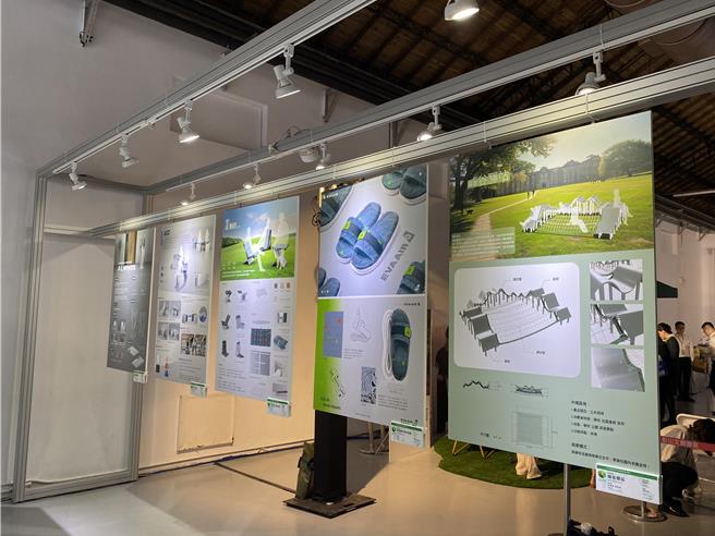 長榮航空2024ESG永續創新設計競賽頒獎後舉行「飛．淨未來」展覽。（蔡明亘攝）