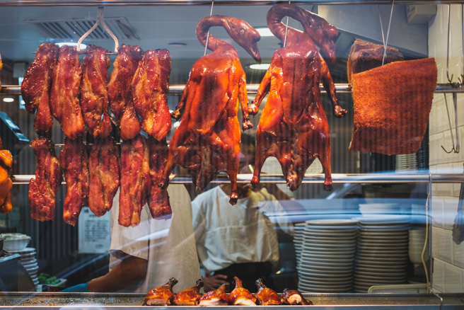 物價通膨，如今在大都市想買到百元以下且能吃飽的便當越來越困難。（示意圖，Shutterstock／達志）