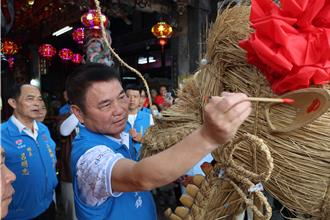 三义云火龙节18日开场连庆3周 锺东锦开光点睛揭序幕