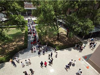 高雄會考8起違規最重恐不計分 數學考題生活化學子印象深刻