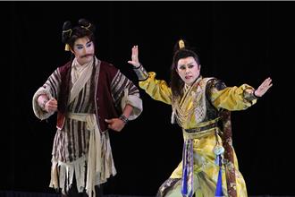 賀總統就職 明華園總團台北「散戲」直奔台南開演