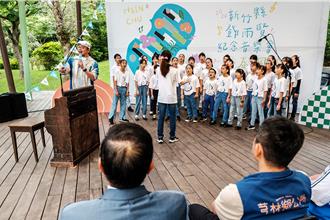 鄧雨賢紀念音樂會再現經典 樂團、歌手輪番上陣展活力