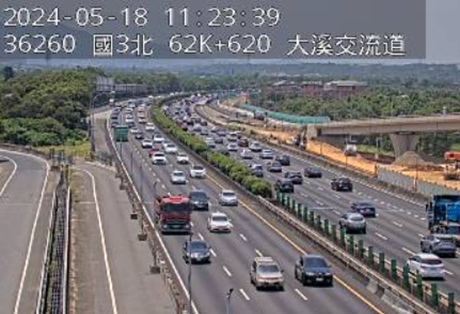 现场画面。（图 / 截自高速公路1968）