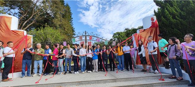  苗栗县头份市信德国小去年11月正式改制为县内首所公办民营森林小学。（谢明俊摄）