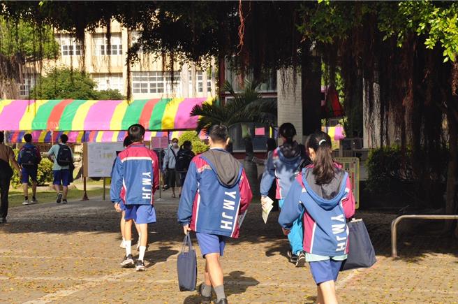 国中教育会考今天第一天，各地考场秩序良好。（教育部提供／林志成台北传真）