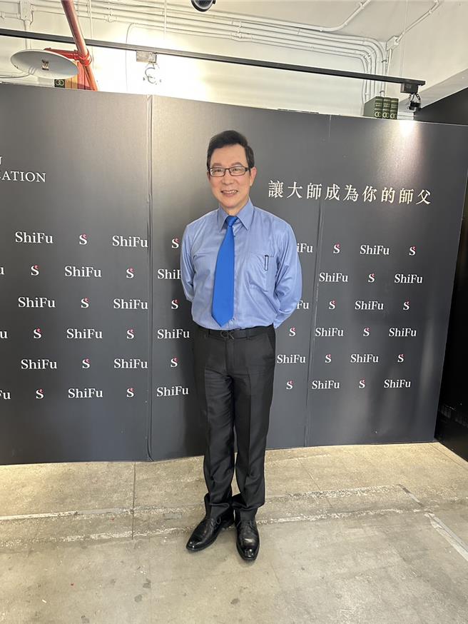 邱正宏今分享减重观念。（图／池宗玲摄）