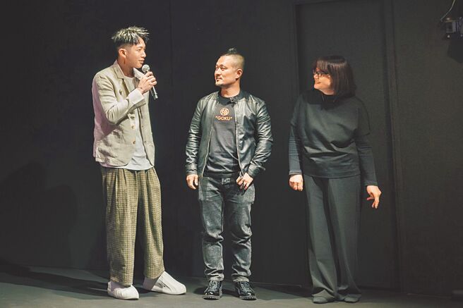 柯震东（左）、九把刀带新作《功夫》踏上坎城。（金马执委会提供）