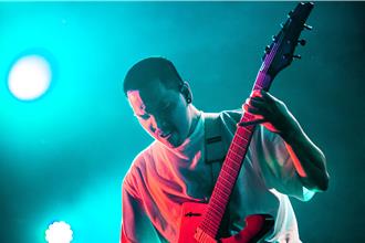 鐵玫瑰熱音賞祭150萬獎金 總召黃少雍喊話參賽者「花開遍地」