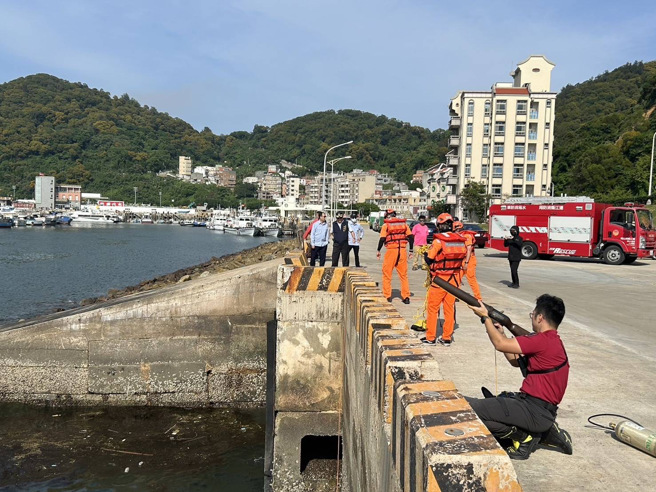 海难频率渐增，金马澎岸巡队联合「救生救难」演练，展现救援应变能力。（图／金马澎分署提供）
