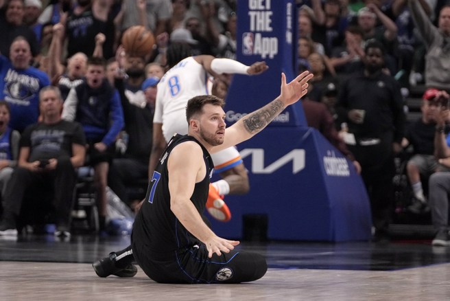 東契奇19日貢獻29分、10助攻與10籃板的大三元。(美聯社)