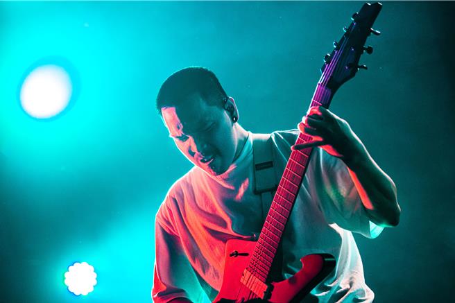 血肉果汁机吉他手Matt许主携为2024桃园铁玫瑰热音赏评审之一。（新视纪整合行销提供）