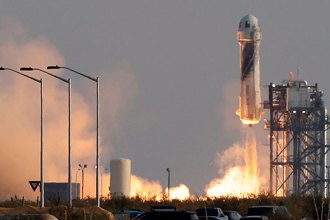 贝佐斯太空公司时隔两年再度载客升空 惊人收费曝光