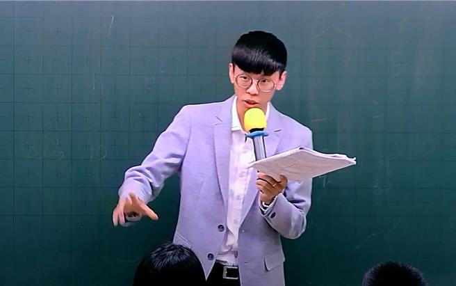 113会考昨天落幕，国文科让全台各地考生哀声不断，高丰国文团队教战。(高丰国文团队提供)