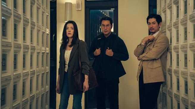 《谁是被害者：第二季》许玮宁（左起）、张孝全、藤冈靛联手办案。（北影提供）