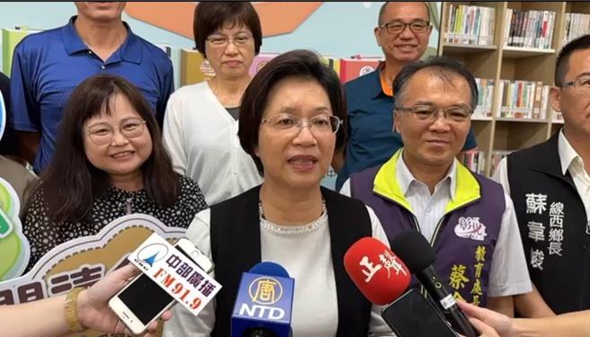 對於新政府的期許，彰化縣長王惠美說，新政府就是新的開始，希望新政府與民一同呼吸，凡事以民為主。（民眾提供／葉靜美彰化傳真）