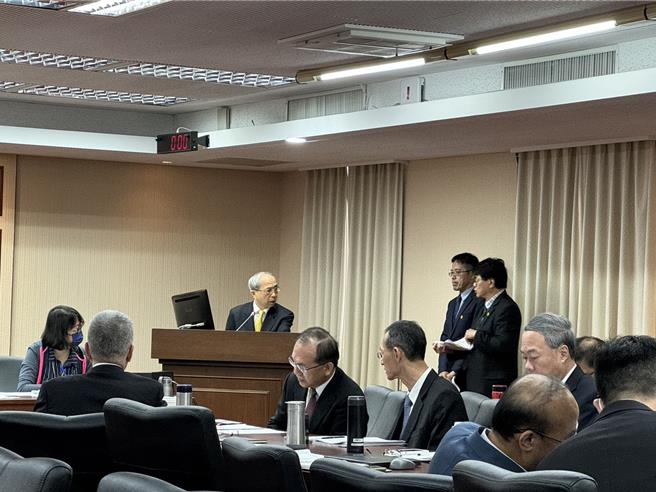 新兴运具崛起，电动车、具先进驾驶辅助系统（ADAS）的车辆普遍使用，国家运输安全调查委员会检讨修正重大公路运输事故范围，拟将新兴运具纳入。（陈佑诚摄）