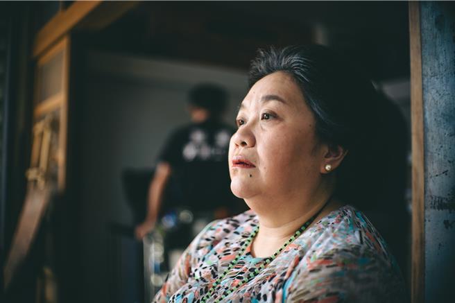 鍾欣凌劇中面臨不同的婆媳問題。（公視提供）