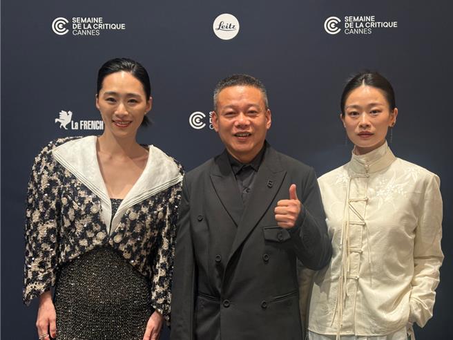 吴可熙（左起）、李康生、徐海鹏出席坎城影展《蓝色太阳宫》首映会。（CAA提供）