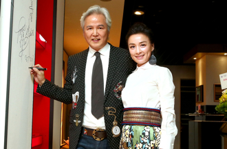 張庭挺過傳銷疑雲 甜慶林瑞陽64歲生日：有他在就是安全