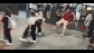 北捷中山站「紅衣男」無差別攻擊OL       歹徒出入站方式曝光