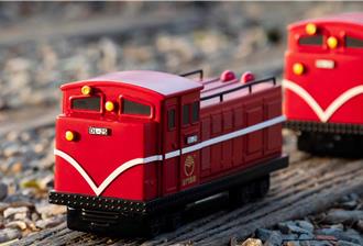 DL-25實體化！林鐵全線通車前 火車造型紀念酒先開賣