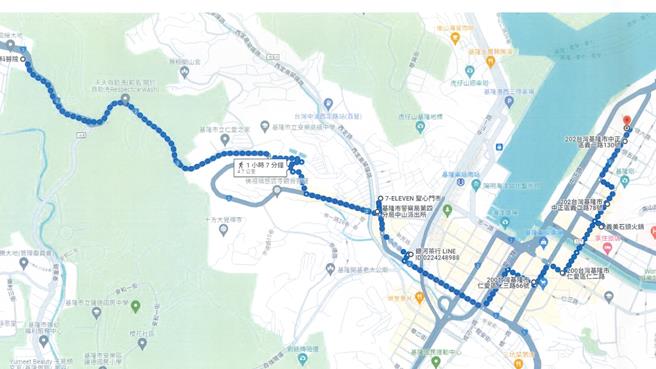 基隆市警察局局長翁群能21日上午公布簡姓人犯逃離的路線，並強調警方已經加強巡邏，有信心緝拿簡男到案。（張志康攝）