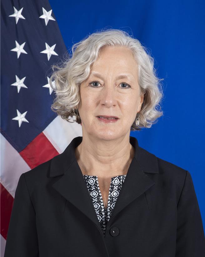 美国国务院政治军事事务局负责安全谈判与协定的首席顾问琳达·施佩希特（Linda Specht）。取自美国国务院