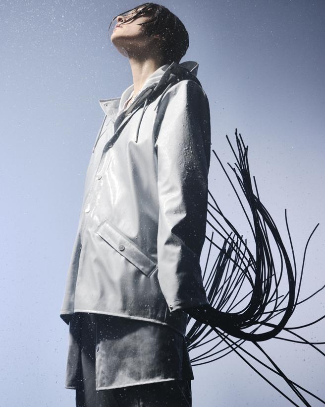 RAINS單品融入丹麥極簡美學。（RAINS提供）