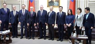 斯洛伐克議員團會見韓國瑜 籲民主國家正視台灣