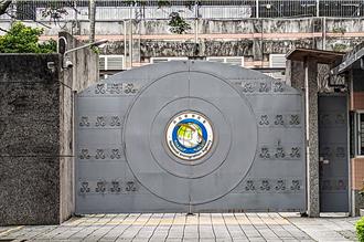 移民署收容所退休科员涉贪 遭法院裁定羁押