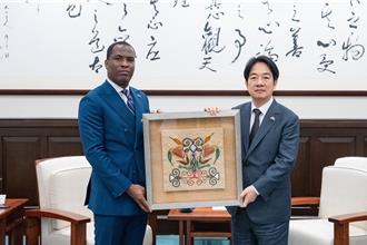 12友邦唯一未派慶賀團 賴清德接見海地大使祝賀1事