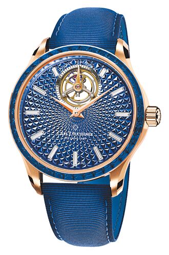 寶齊萊高舉奢華復古