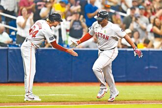 MLB》狄弗斯連6場開轟 紅襪124年來首人
