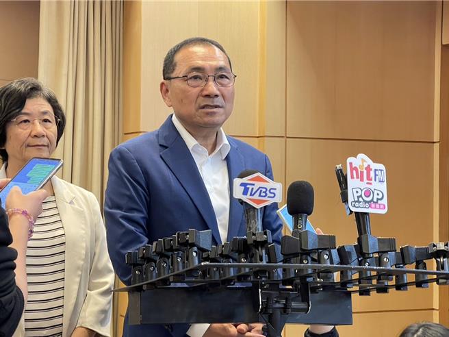 新北市侯友宜今宣布自23日起，提供设籍新北市低收、中低收入户3岁(含)以下婴幼儿，公费接种肠病毒疫苗。（陈慰慈摄）