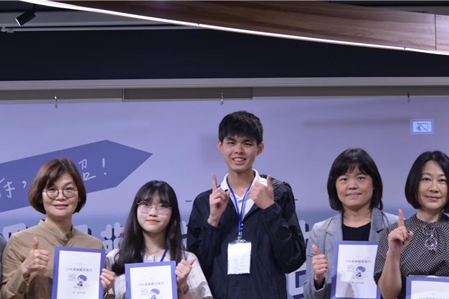 学生团体EdYouth今天发布「2024年度108课纲观察报告」。（EdYouth提供／林志成台北传真）