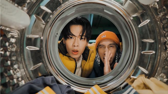 高爾宣推出〈襪子不洗〉MV。(龍大謝音樂提供)