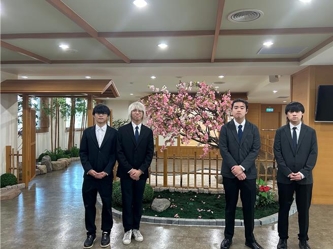 义守大学应日系学生顺利取得日本帝京大学「2＋2」双联学位资格。（义守大学提供／林雅惠高雄传真）