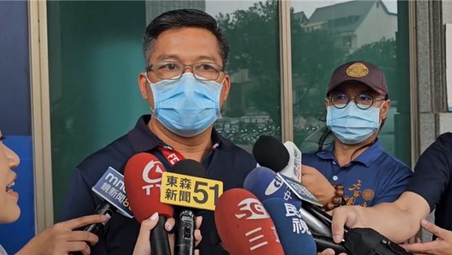 17岁吕姓高中生在中捷砍人事件中受伤，吕父感谢英勇乘客制伏嫌犯，让儿子能活着。（民眾提供／冯惠宜台中传真）