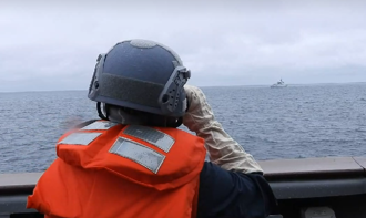 海軍「班超艦」緊貼中共052D「紹興艦」   監控畫面曝光