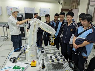 育達科大攜手東泰高中辦學生體驗活動 提早確立未來夢想