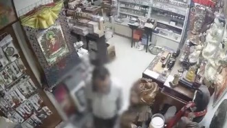 光天化日潜入佛具店行窃 70岁惯窃遭送办