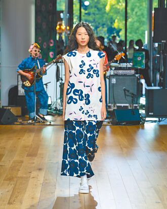 Marimekko花得很優雅